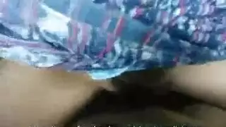 يدخل عليها و هيه نايمه و ينيكها