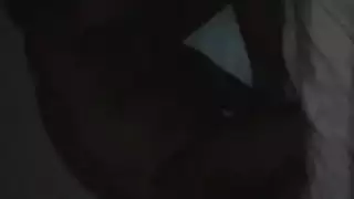 جلسة نكاح فردي في الخارج تحت ضوء القمر