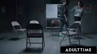 الكبار الوقت مدمن الجنس القليل عفريت القبضة اختراق مزدوج خلال الخام