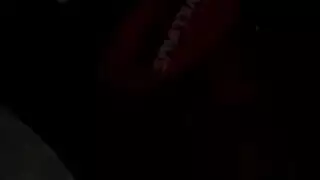 يمارس الجنس مع مؤخرتي مع قضيبك الكبير بينما أمتصه بشدة