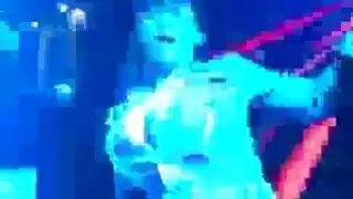 أربعة مع أثداء آسيوية ممتلئة والقذف على الوجه