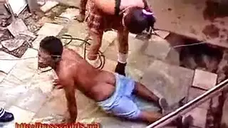 المعلمه تعلم الطلاب النيك وتتناك أمامهم