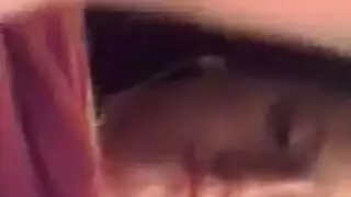 راضية ومتحمسة بعد أوgy قضيب وحشي