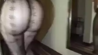نيك وبوس فض غشاء البكاره