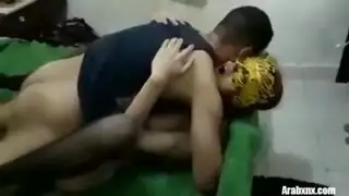 شراميط مصرية تأخذ زبور كبيرة – جنس خشن وحديث قذر