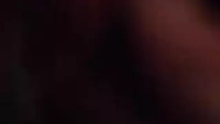 ممارسة مثلية ثلاثية: أثداء كبيرة ولحس مهبل صريح