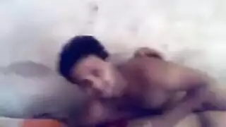 ثوب النوم القرمزي، ليلة جامحة: شريط جنسي لأخ وأخته