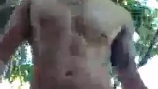 مخنث أمي بوف جينز