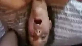 مراهقات ليزبيان هاويات في تدريب عنيف على الحلق