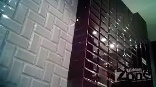 مراهقة قرنية تلمس حلق فرجها بعنف