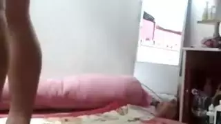 لقطات نوم سرية لتجميعة عائلية محرمة إباحية