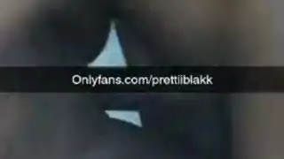 الفاتن الأسمر يتلقى ضربات على مؤخرته أثناء الدوام