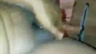 إدخال إصبع في مؤخرة هندية: مشهد مزرعة إكس إكس إكس صريح