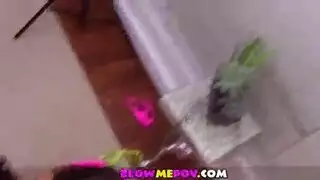 سحاق الاخوات الثلاثة في الغرفة