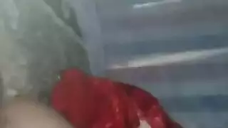 زوجة منزلية مطيعة تمتلئ بسائل رجال جميع الأمم