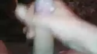 مداعبة قضيب ضخم بالفم قبل القفز عليه