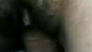 الزوجان في المخيم الثيفي متعة
