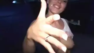 حفلة جنس في الهواء الطلق: نكها على الحافة