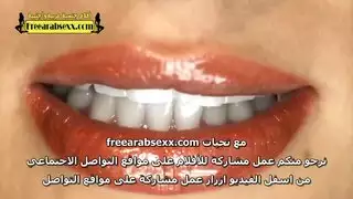 يلحس كس زوجته وهي تتناك من الزنجي أمامه مترجم عربي