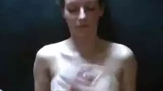 مثليات صغيرات يتبادلن الجنس الفموي في فيلا الشاطئ