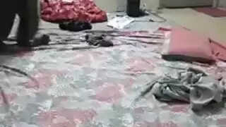 بنتين ينيكون شاب في طيزه