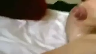 فتاة هواة تتعرض للضرب بلعبة جلدية من صديقها