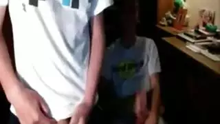 مغامرات جنس جماعي مع هواة جامعيين
