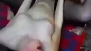 جوليا وفرجها الوحشي يتم تناكهم بقوة