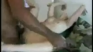 متعة شرجية لرجل مثير في مشهد إباحي