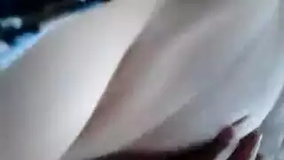 كارين تمتص الديك من أجل الديك