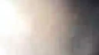 حفلة جنس جماعية في غرفة نوم ضخمة: مشاركة نائب الرئيس المثيرة