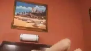 عربدة ابنة الزوجة القاسية مع رجال أكبر سناً