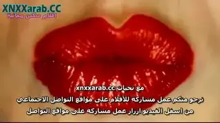 أم حارة تمارس الجنس مع صديق ابنها في المطبخ