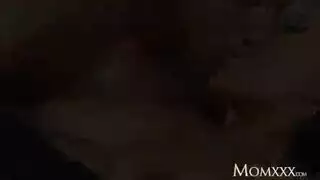 جنس حلق لا يرحم يحول الفتاة الخجولة إلى نجمة إباحية