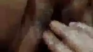 فرك كس وجميع مهبل الرطب