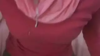 نيك سعودي حارق: ميلف تأخذ قضيبًا ضخمًا
