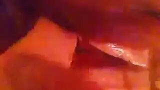 سمراء زانية يتم إيلاجها مزدوجًا من زوجها وصديقها السري