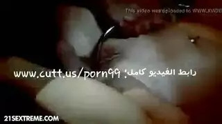 حك الكس في الكس عنيف سحاق