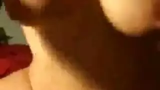 ربة منزل متشوقة تأخذ سائل الرجل العجوز بعمق
