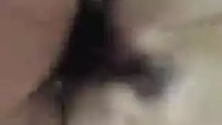 نجوم بورن مقنعون في مشهد شرجي مكثف