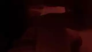 ثنائي سمراوي بالجوارب الشبكية يتوسلان لجماع شرجي قاسٍ