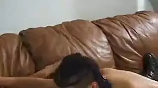 خيال يوكينا الشديد في التبول