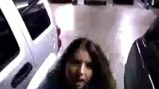 أم زوجية شقراء تعلم ابنتها الزوجية الجنس المكشوف بينما تلعق فرجها