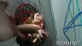 حركة إكس إكس إكس دون توقف: عاهرات يمارسن الجنس ويمتصصن للكاميرا