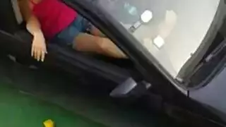 قروبى تخدم زب قوي وكبير بفمها وفرجها