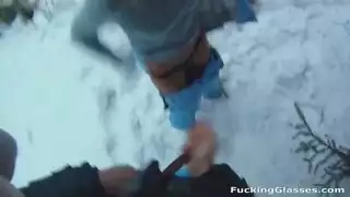 يستغل ضعف حبيبها وينيكها