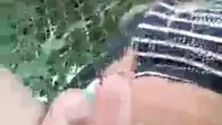 كبيرة بعقب ترانزيستور ركوب في ديك أقدم