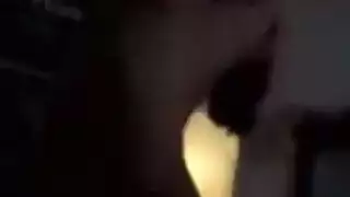 شاب يمارس جنساً خشناً مع عاهرة وقحة