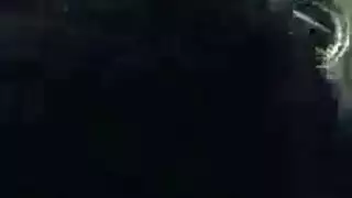 ربة منزل تعطي رئيس