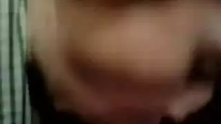 الناضجة تحب الزب و تتناك و تمص زب حبيبها و تجعله يذوب من متعته